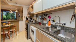 Image 7 - 892248