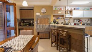 Image 8 - 892248