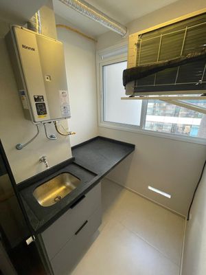 Image 7 - 892249