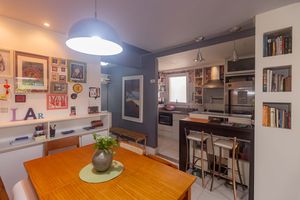 Image 7 - 892250