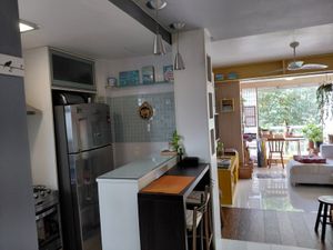 Image 5 - 892250