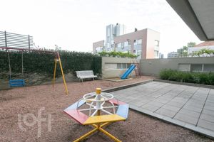 Image 61 - 892307