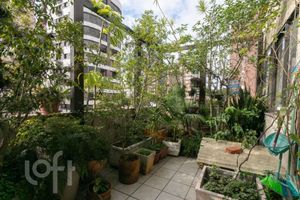 Image 51 - 892307