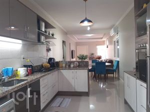 Image 11 - 892311