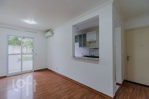 Image 27 - 892319
