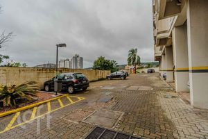 Image 22 - 892319