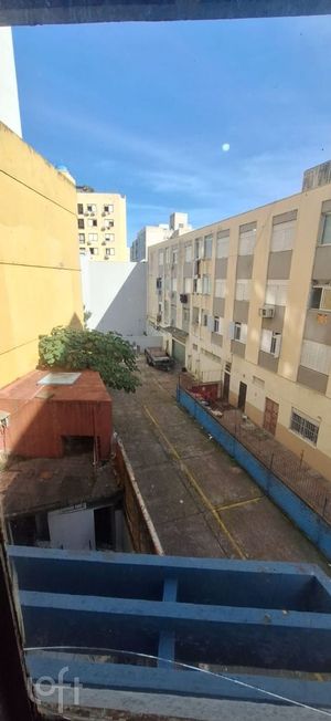 Image 7 - 892320