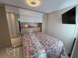 Image 18 - 892322