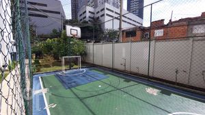 Image 19 - 892330