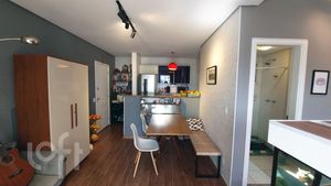 Image 9 - 892330
