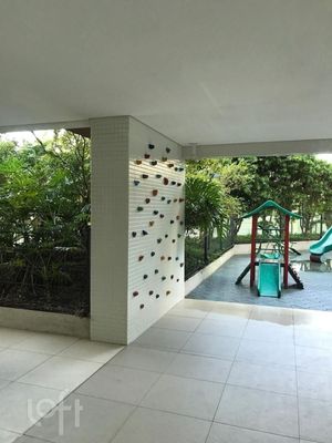 Image 2 - 892341