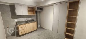 Image 3 - 892347