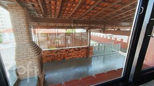 Image 17 - 892362