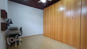 Image 9 - 892362