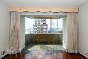 Image 7 - 892376