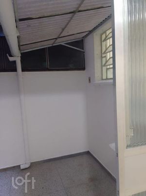 Image 21 - 892380