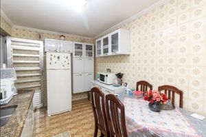 Image 4 - 892382