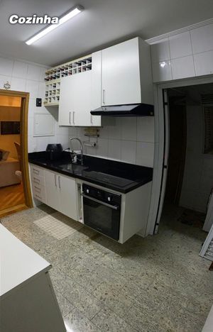 Image 18 - 892384