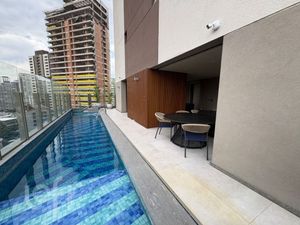 Image 17 - 892389