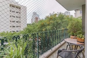 Image 30 - 892404
