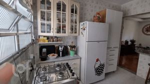 Image 4 - 892406