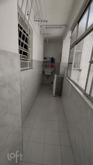 Image 7 - 892406