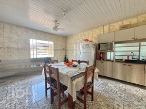 Image 13 - 892411