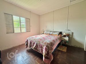 Image 8 - 892411