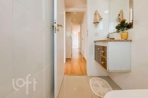 Image 38 - 892412