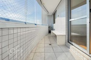 Image 14 - 892412