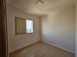 Image 7 - 892414