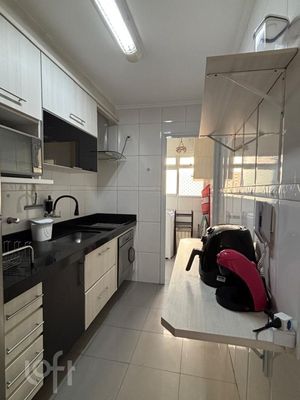 Image 2 - 892425