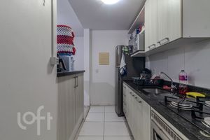 Image 10 - 892432