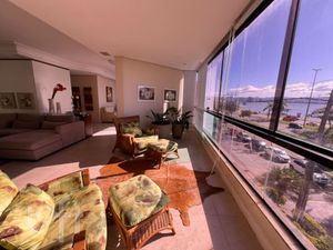 Image 6 - 892485