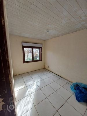 Image 4 - 892494
