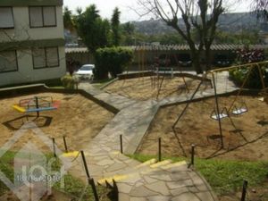 Image 15 - 892496