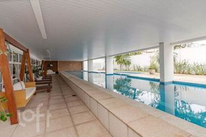 Image 17 - 892497