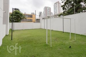 Image 30 - 892499