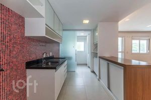 Image 4 - 892499