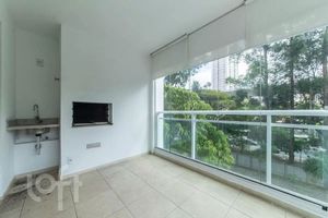 Image 21 - 892499