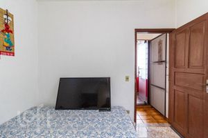 Image 19 - 892501