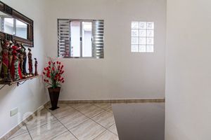 Image 6 - 892501