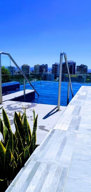 Image 9 - 892511