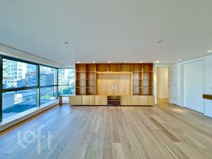 Image 8 - 892520