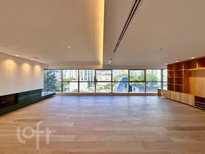 Image 6 - 892520