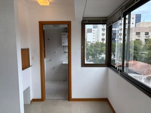 Image 10 - 892521