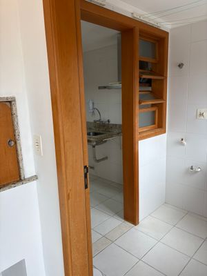 Image 11 - 892521