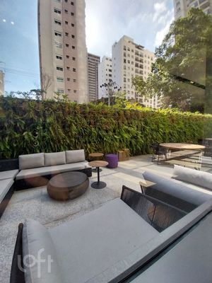 Image 12 - 892528