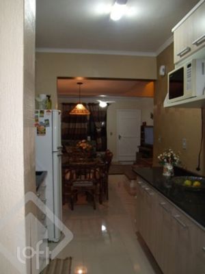 Image 3 - 892531