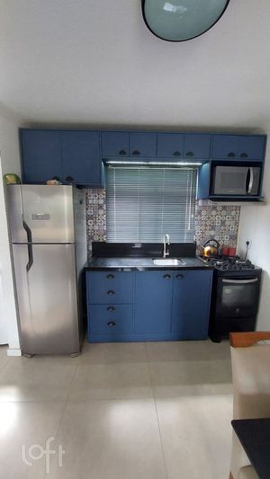 Image 4 - 892540